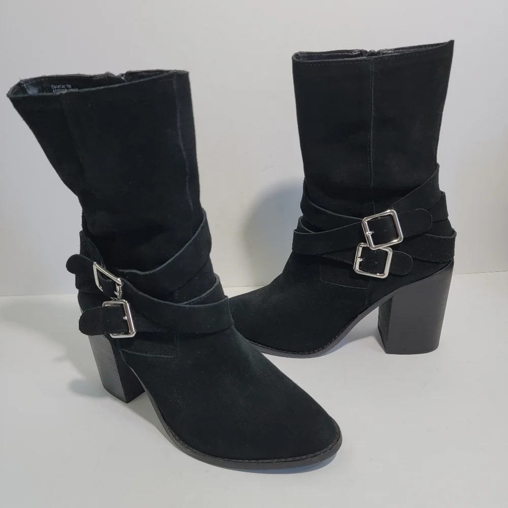CHELSEA & VIOLET VICKI Black Suede Ankle Boots Sz 7M Buckle Side Zip Stack Heel